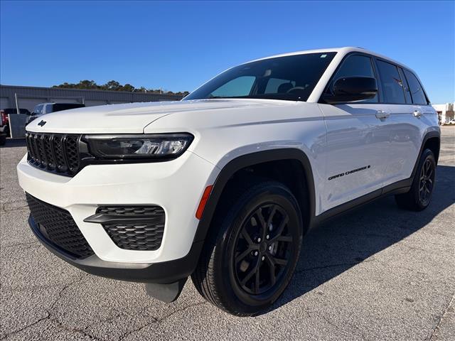 used 2024 Jeep Grand Cherokee car, priced at $30,980