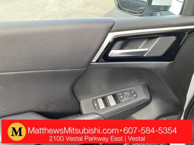 new 2025 Mitsubishi Outlander car, priced at $37,530