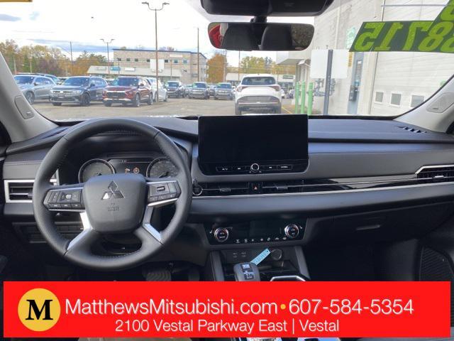new 2025 Mitsubishi Outlander car, priced at $37,530