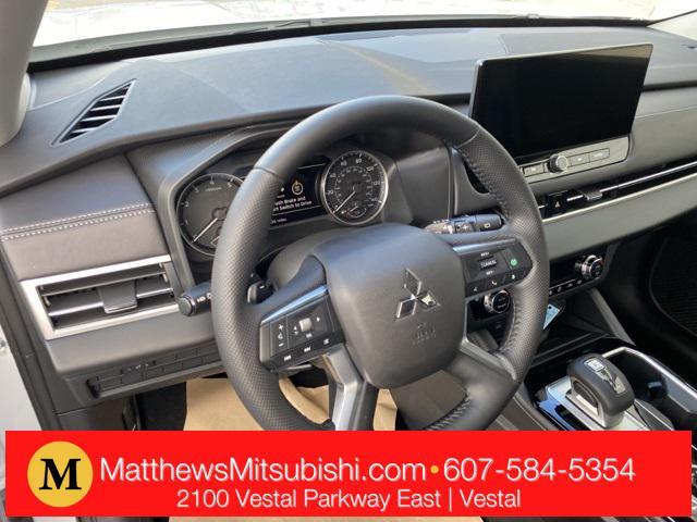 new 2025 Mitsubishi Outlander car, priced at $37,530