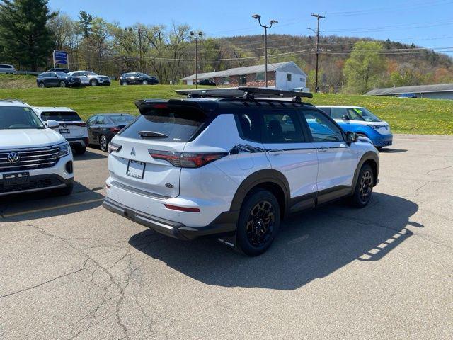 new 2026 Mitsubishi Outlander car, priced at $43,393