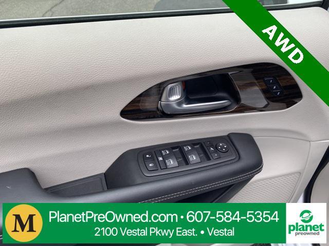 used 2024 Chrysler Pacifica car, priced at $35,995