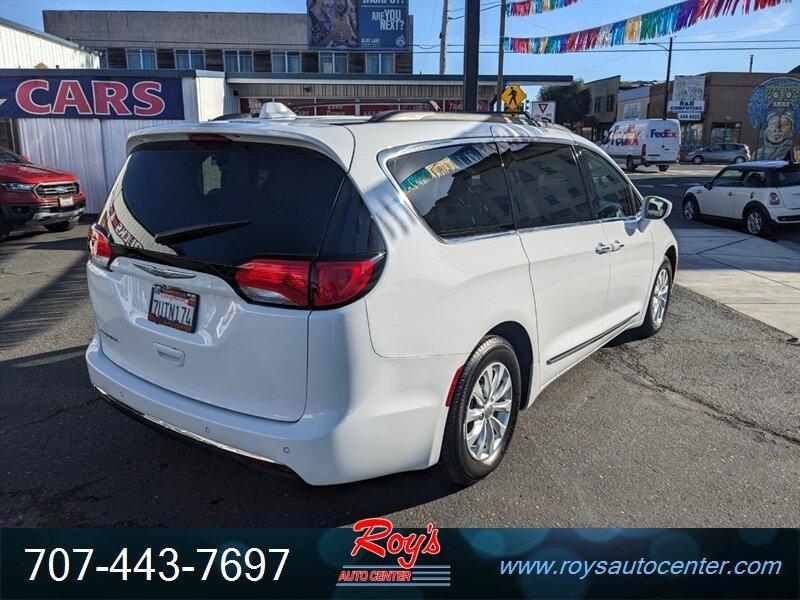 used 2017 Chrysler Pacifica car, priced at $14,995