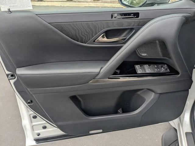 new 2025 Lexus LX 600 car, priced at $113,665