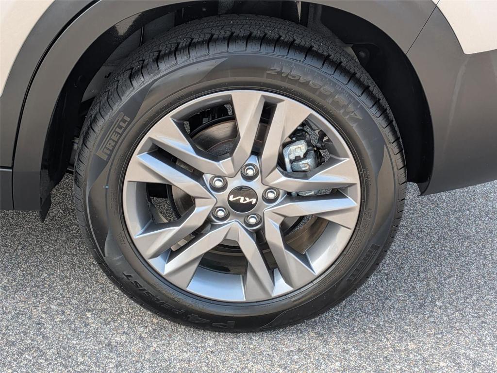 used 2023 Kia Seltos car, priced at $19,995