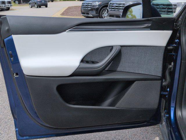 used 2022 Tesla Model X car, priced at $61,995