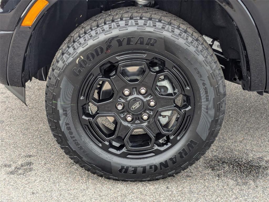 new 2025 Ford Ranger car, priced at $37,870