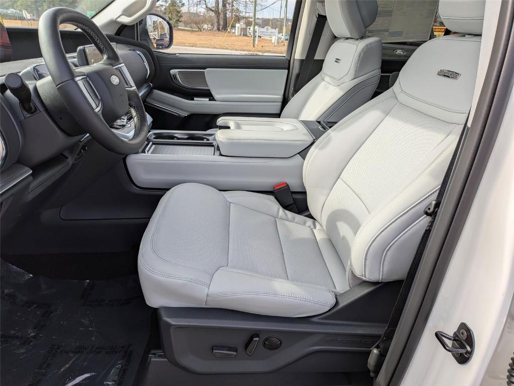 new 2026 Ford Expedition car, priced at $82,060