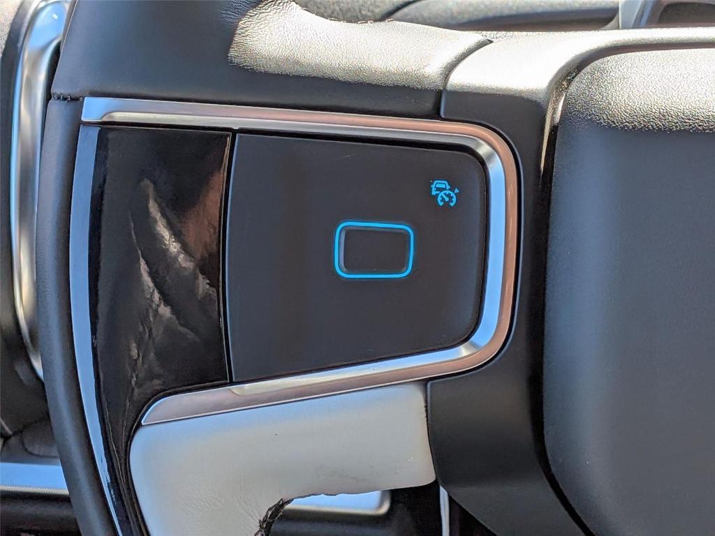 new 2025 Ford Expedition car, priced at $89,745