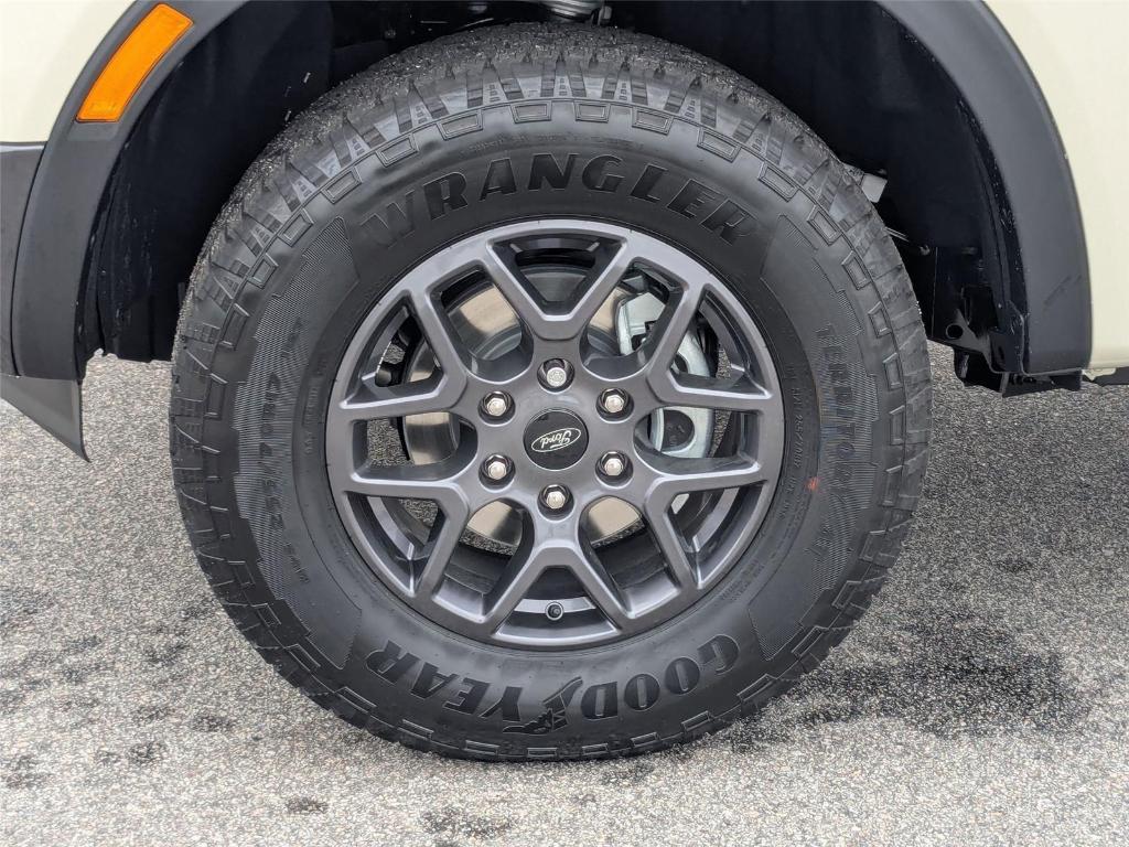 new 2025 Ford Ranger car, priced at $40,620