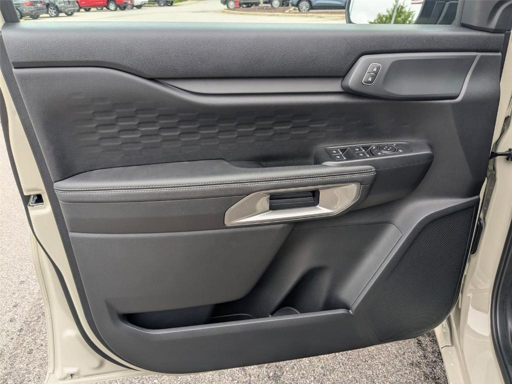 new 2025 Ford Ranger car, priced at $40,620