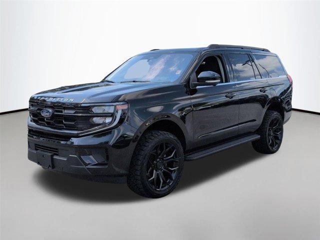 used 2025 Ford Expedition car, priced at $61,495