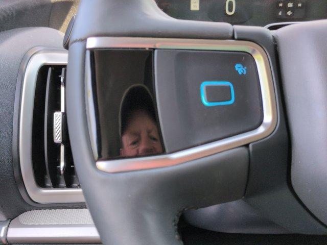 used 2025 Ford Expedition car, priced at $61,495