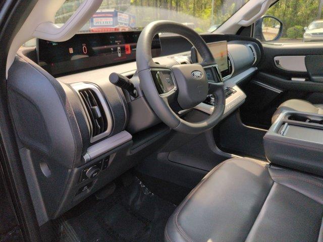 used 2025 Ford Expedition car, priced at $61,495