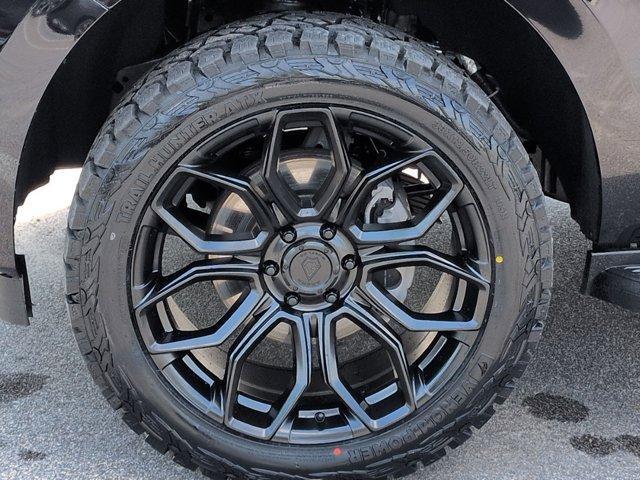 used 2025 Ford Expedition car, priced at $61,495