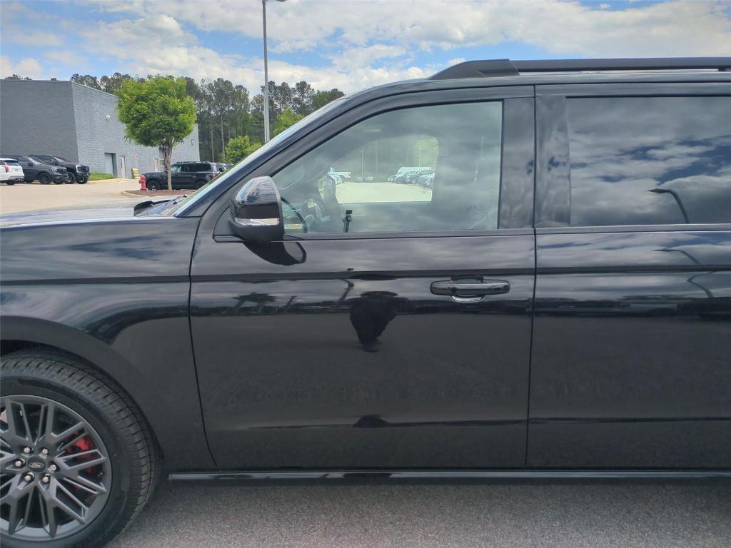 new 2025 Ford Expedition Max car, priced at $87,989