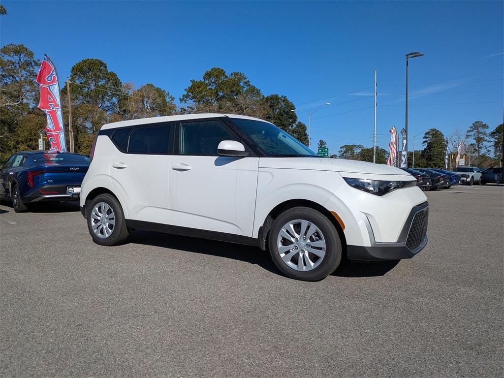new 2025 Kia Soul car, priced at $22,490