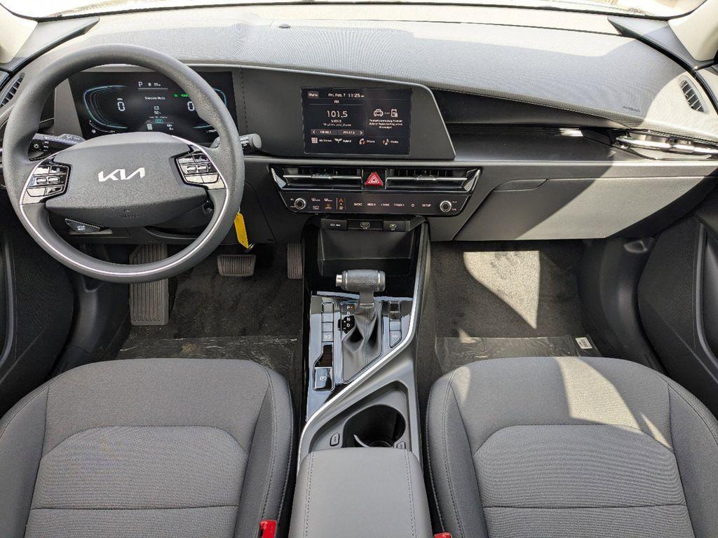 new 2025 Kia Niro car, priced at $27,885