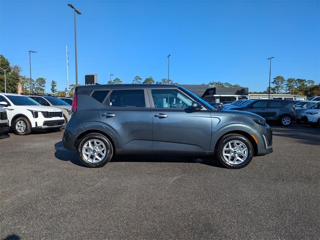 new 2025 Kia Soul car, priced at $22,500