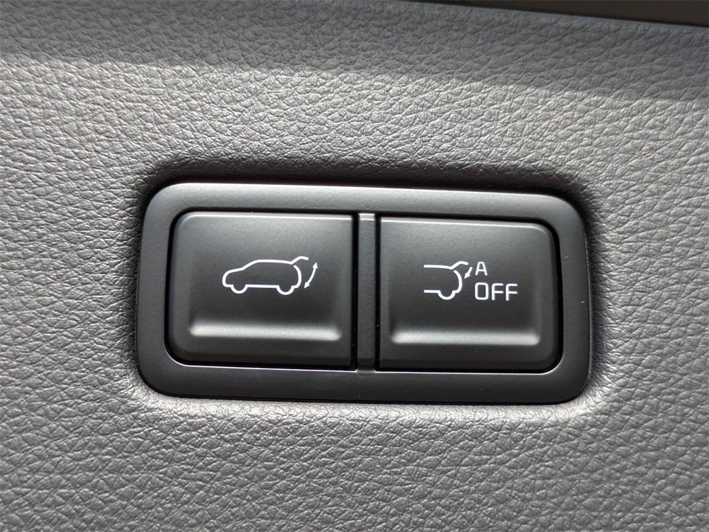 new 2026 Kia Carnival Hybrid car, priced at $49,000