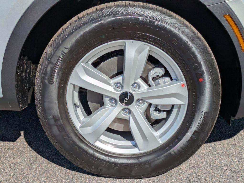 new 2026 Kia Sorento car, priced at $32,300