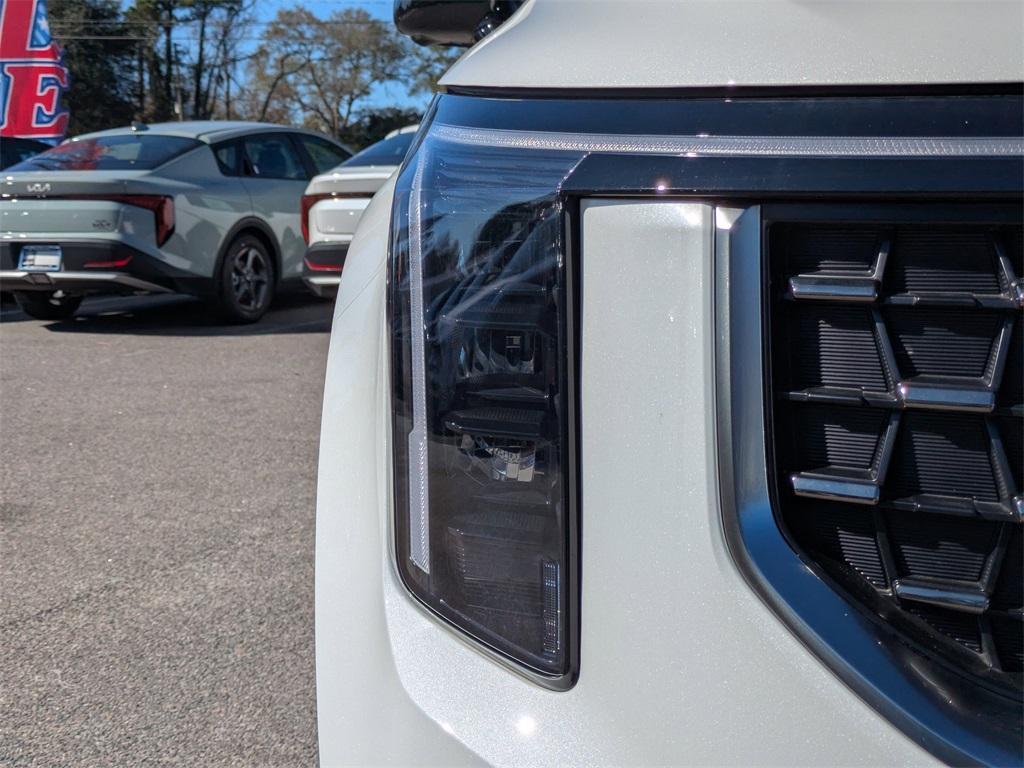 new 2026 Kia Carnival Hybrid car, priced at $48,265