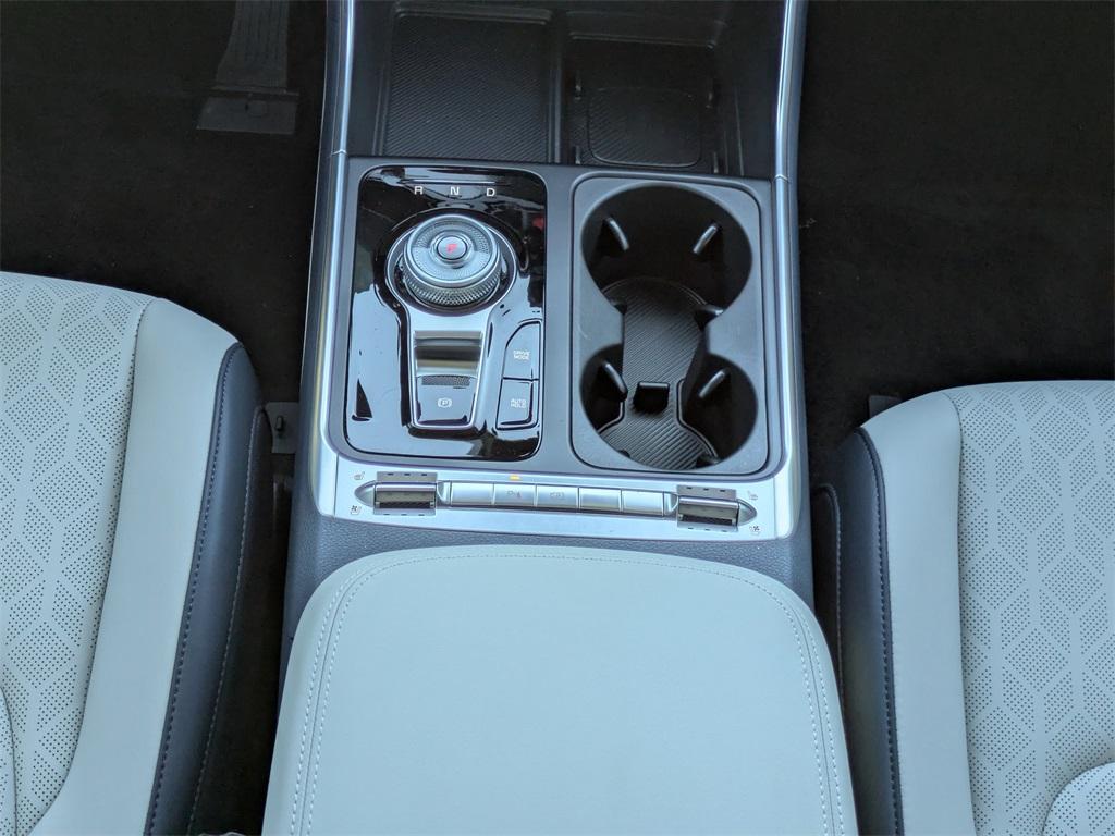 new 2026 Kia Carnival Hybrid car, priced at $48,265