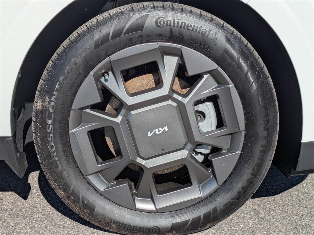 new 2026 Kia Carnival Hybrid car, priced at $48,265