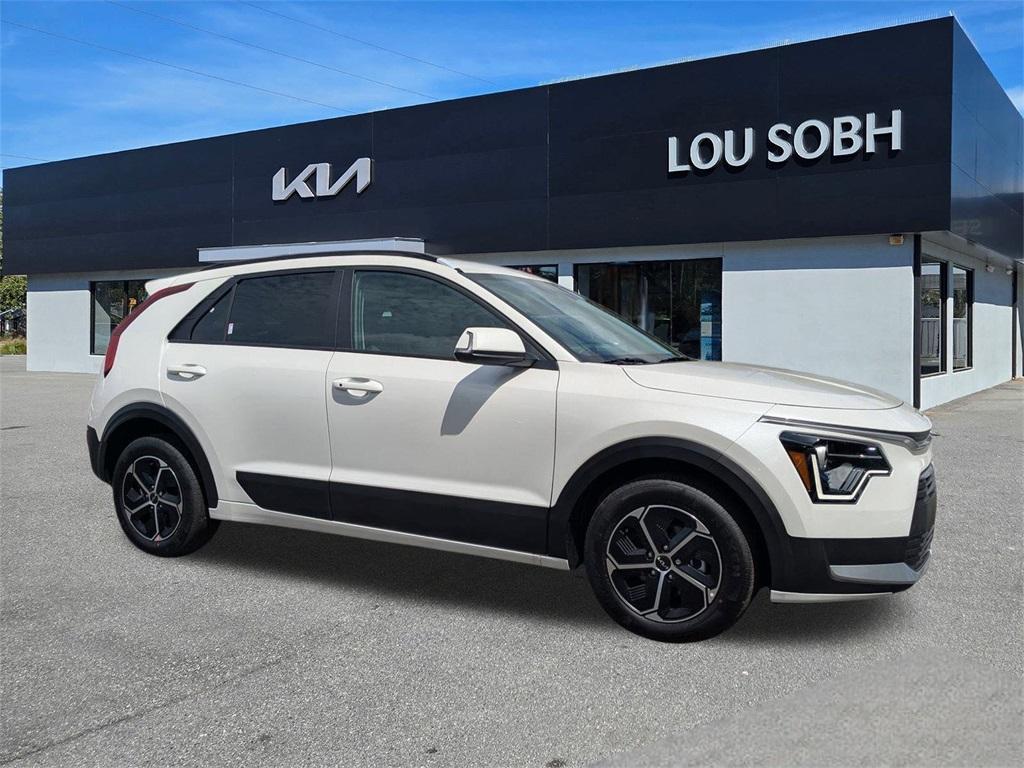 new 2025 Kia Niro car, priced at $30,765