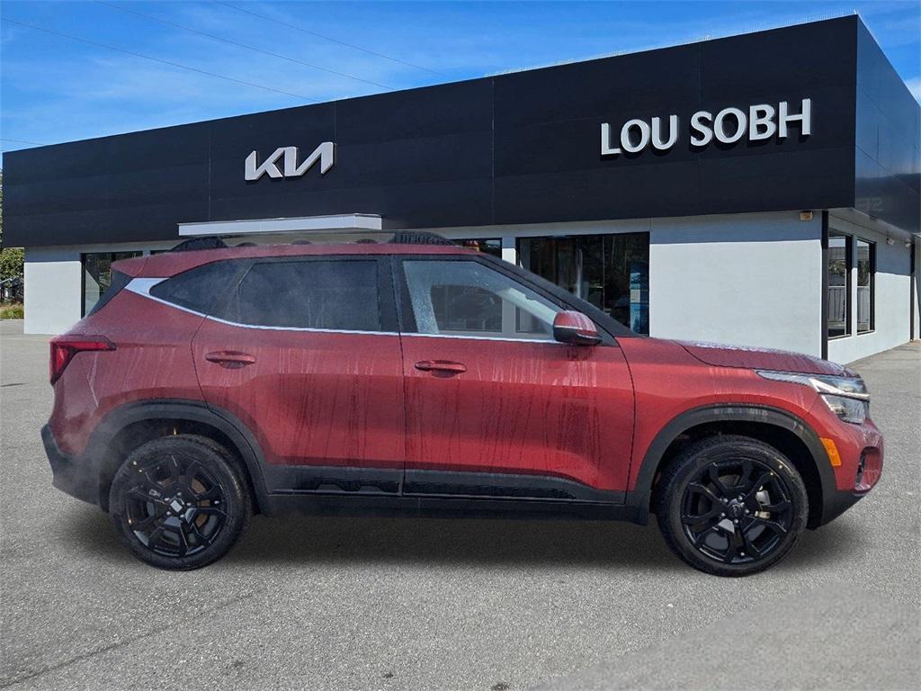 new 2025 Kia Seltos car, priced at $30,210