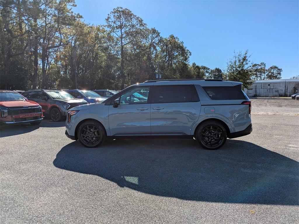 new 2026 Kia Carnival Hybrid car, priced at $52,750