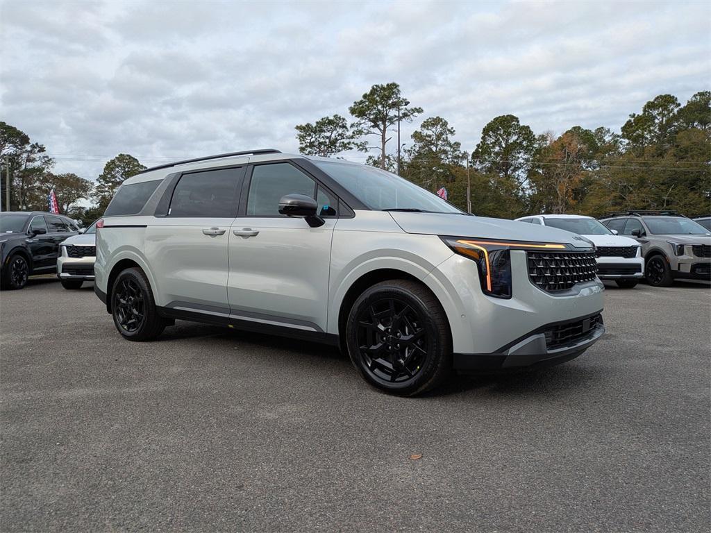 new 2026 Kia Carnival Hybrid car, priced at $50,205