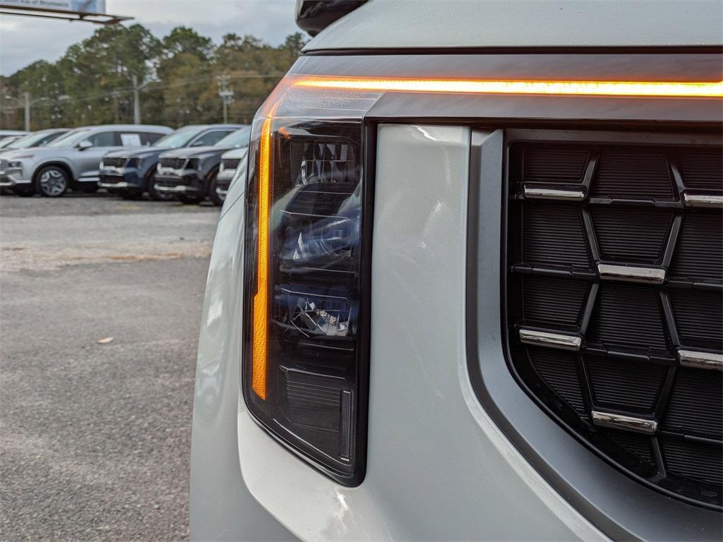 new 2026 Kia Carnival Hybrid car, priced at $50,205