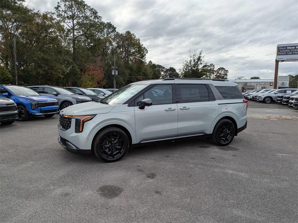 new 2026 Kia Carnival Hybrid car, priced at $50,205
