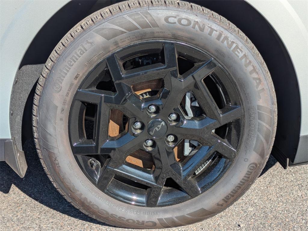 new 2026 Kia Carnival Hybrid car, priced at $52,640