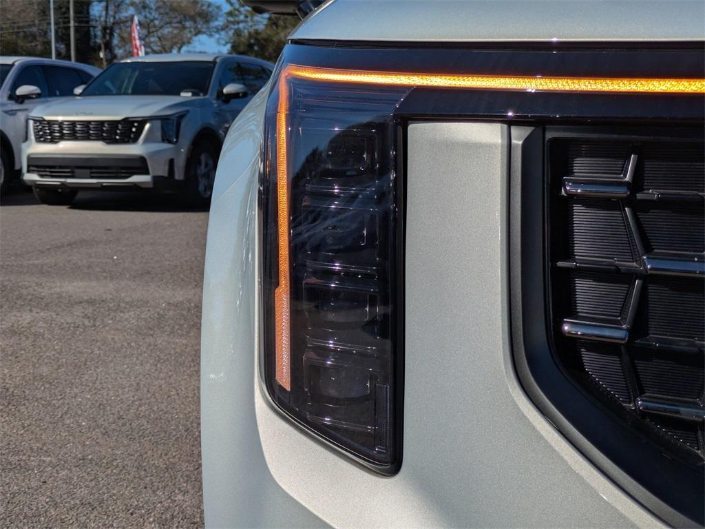 new 2026 Kia Carnival Hybrid car, priced at $52,640