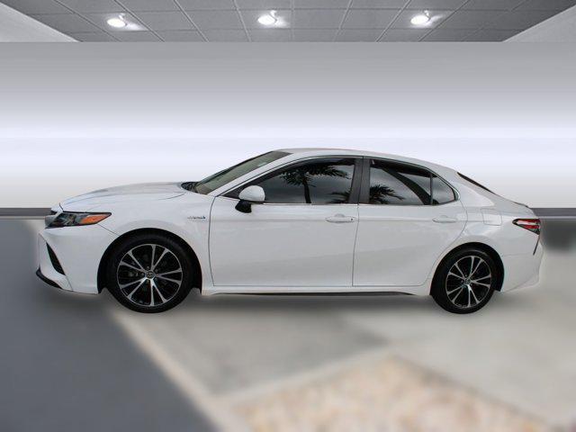 used 2018 Toyota Camry Hybrid car, priced at $14,999