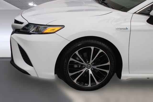used 2018 Toyota Camry Hybrid car, priced at $14,999