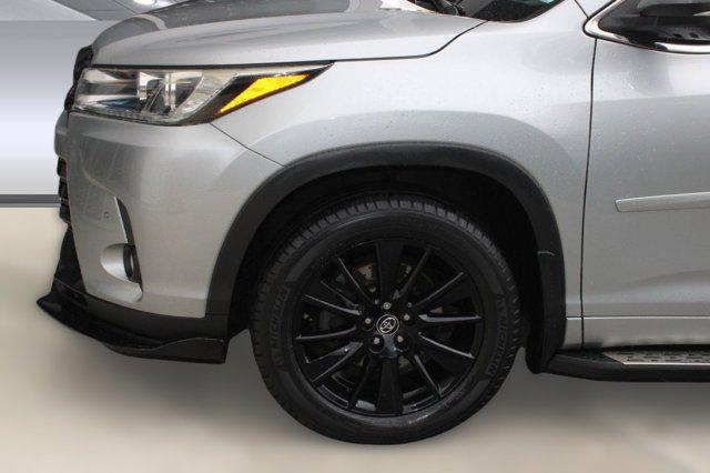 used 2018 Toyota Highlander car, priced at $21,499