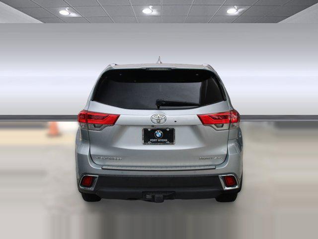 used 2018 Toyota Highlander car, priced at $21,499
