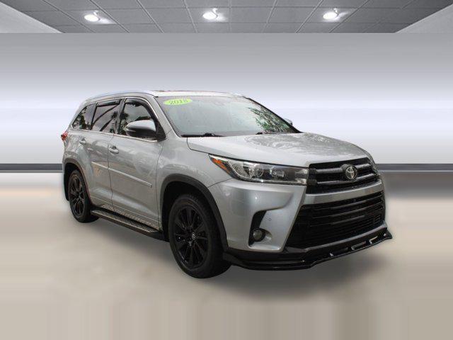 used 2018 Toyota Highlander car, priced at $21,499