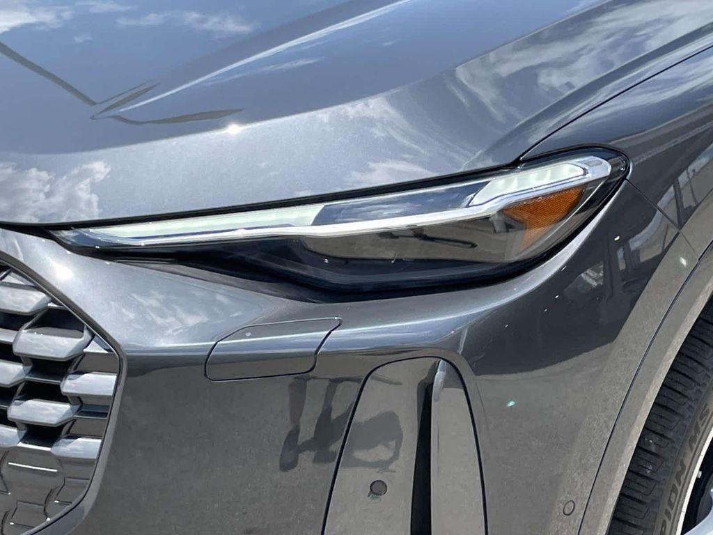 new 2025 Audi Q5 car, priced at $59,890