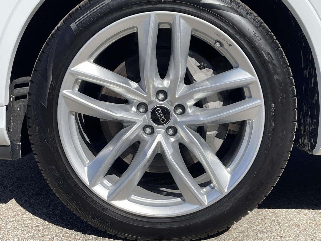 new 2025 Audi Q7 car, priced at $76,350