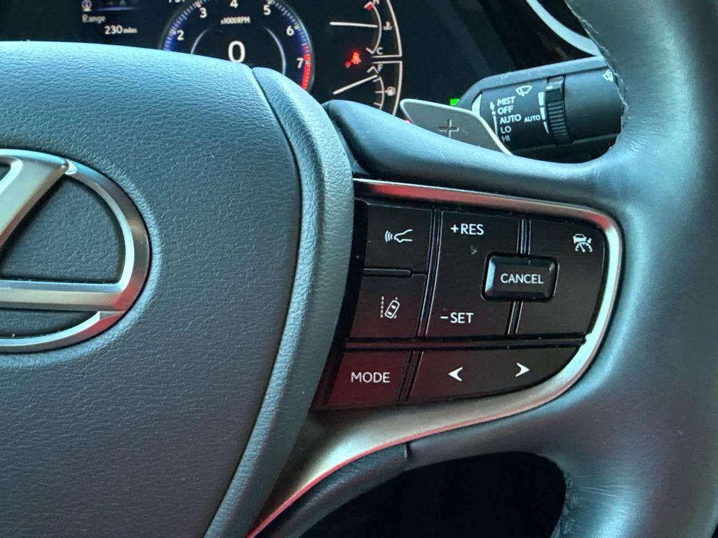used 2022 Lexus ES 250 car, priced at $32,998
