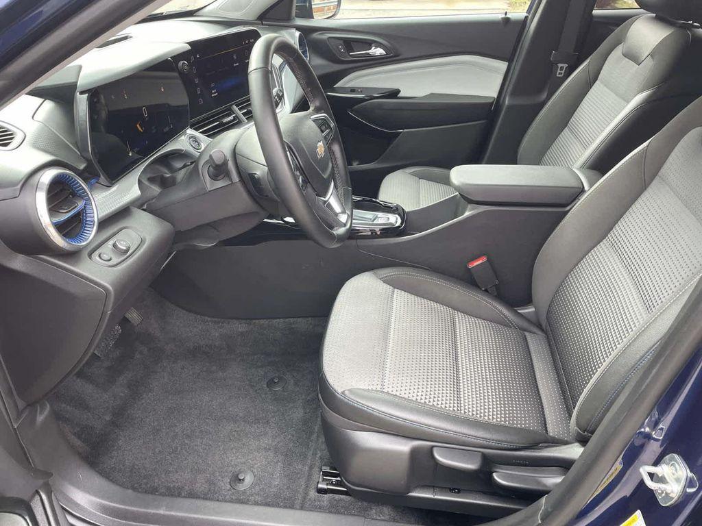 used 2024 Chevrolet Trax car, priced at $18,498