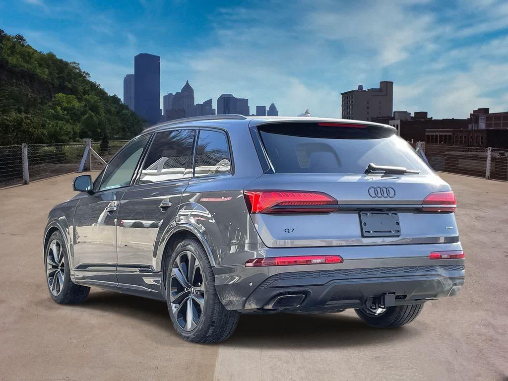 new 2026 Audi Q7 car, priced at $78,445