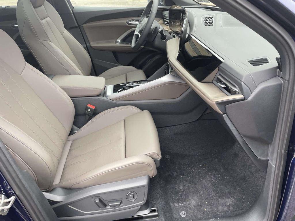 new 2025 Audi Q5 car, priced at $59,980