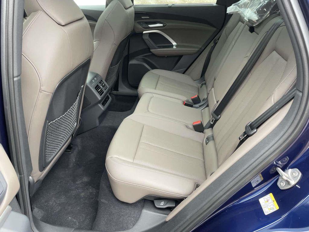 new 2025 Audi Q5 car, priced at $59,980