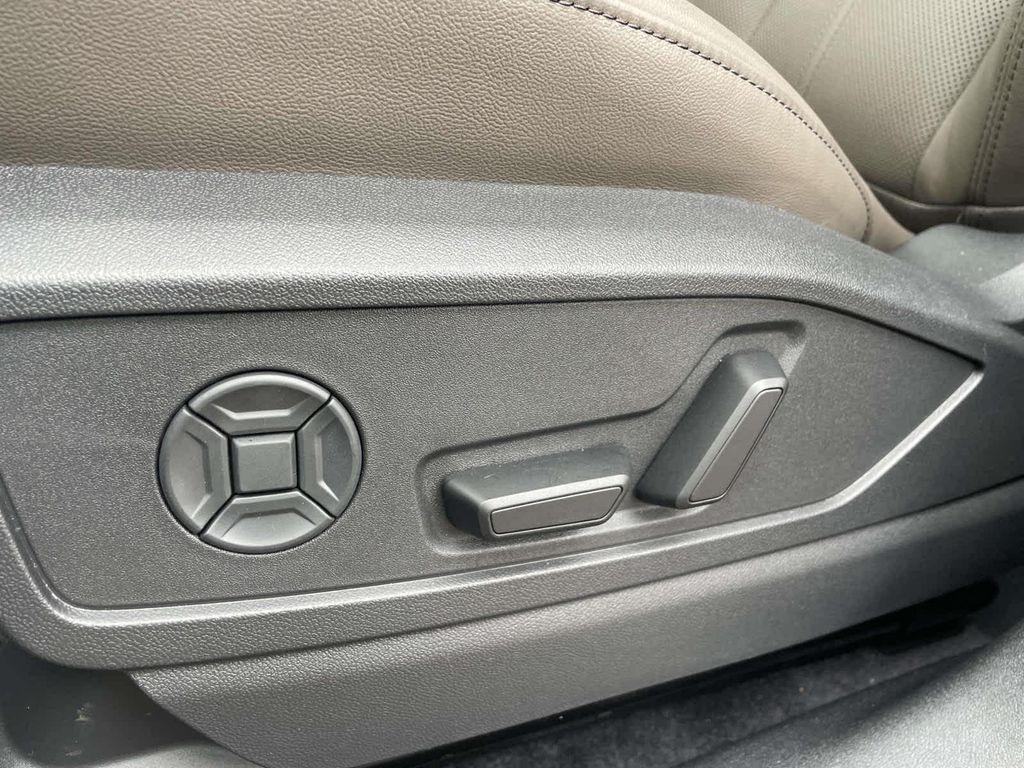 new 2025 Audi Q5 car, priced at $59,980