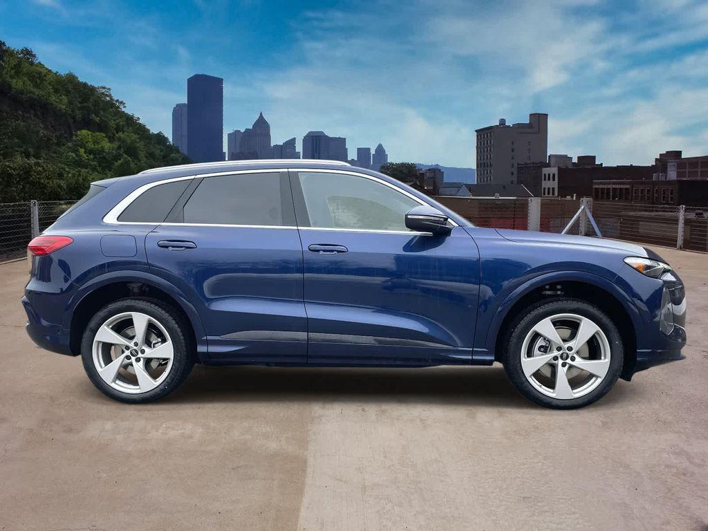 new 2025 Audi Q5 car, priced at $59,980